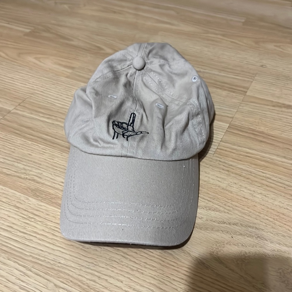 Lewser Hat